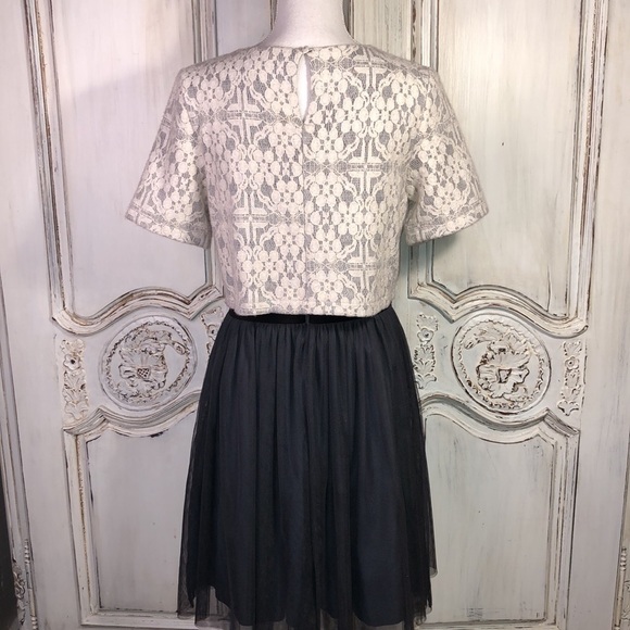 Weston Short Sleeve Overlay Bodice with Attached Sheer Netting Skirt Size M - Picture 8 of 15